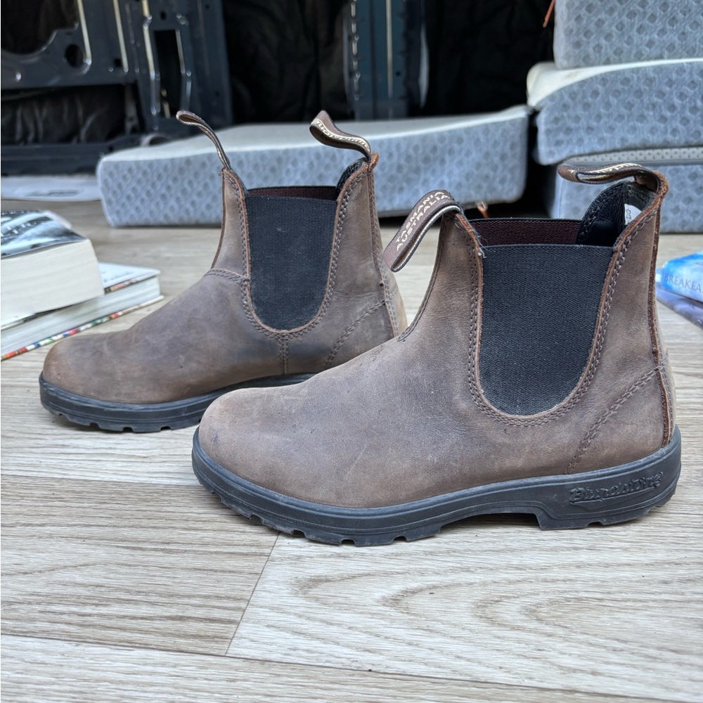 Brown Blundstone Classics Size 7.5 in US Women’s